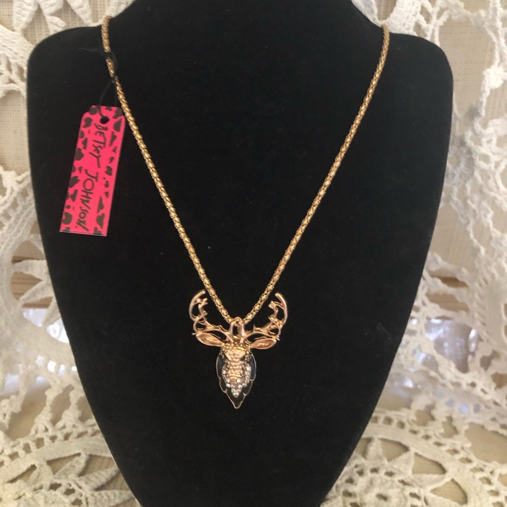 NWT Betsey Johnson Gold Tone Deer Head Pendant Necklace